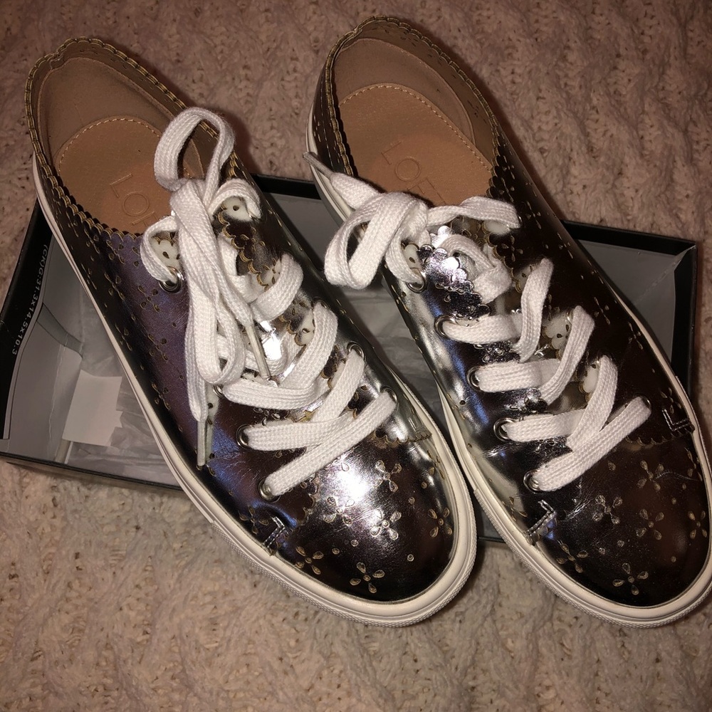 Sneakers